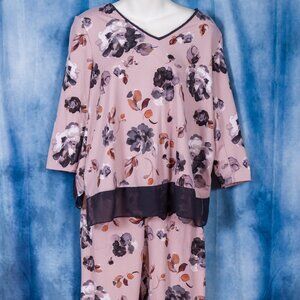 Simply Vera Vera Wang Lavender w Black and Brown Floral Print Pajamas  Size S